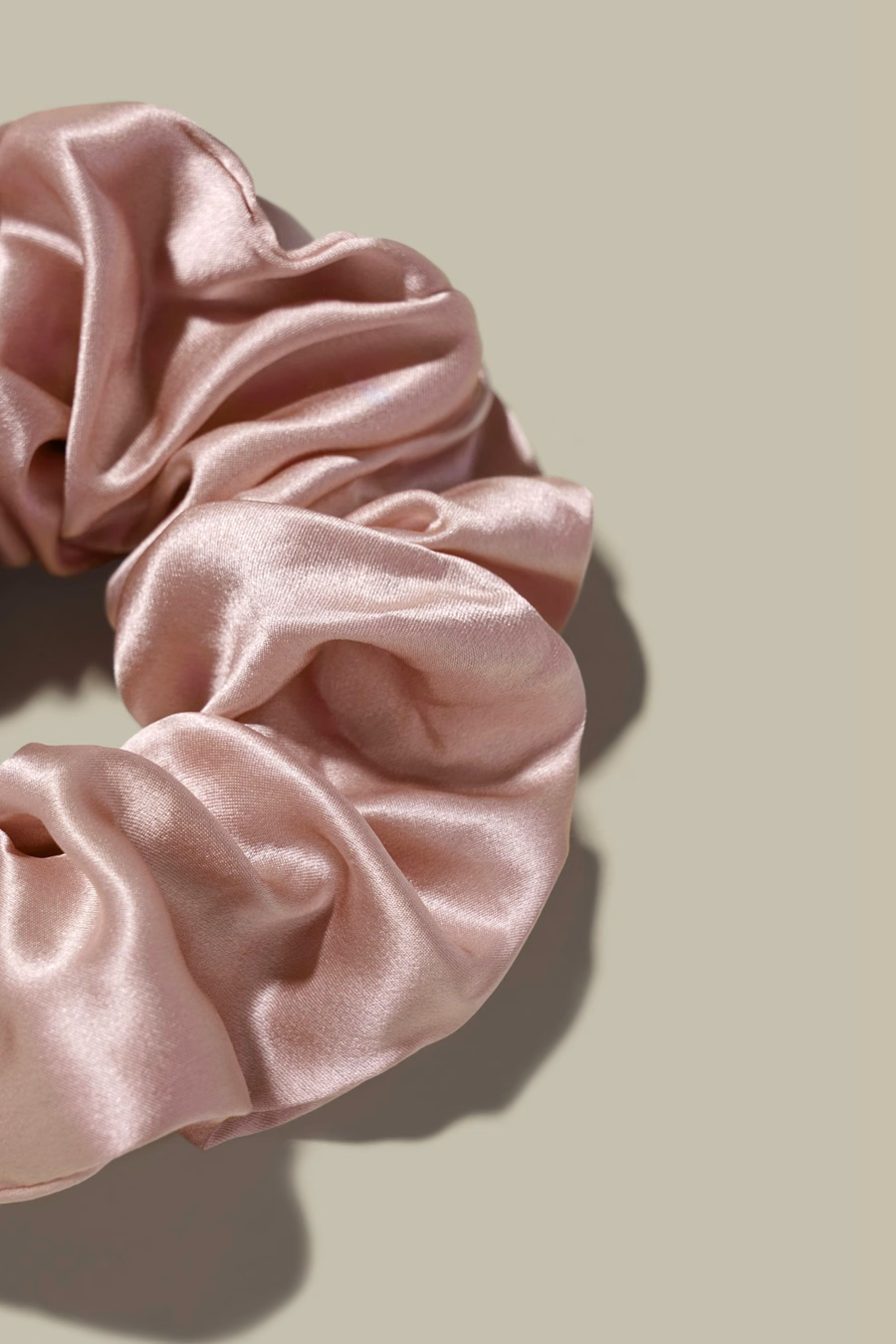 Zachte Zijden Grote Scrunchie
