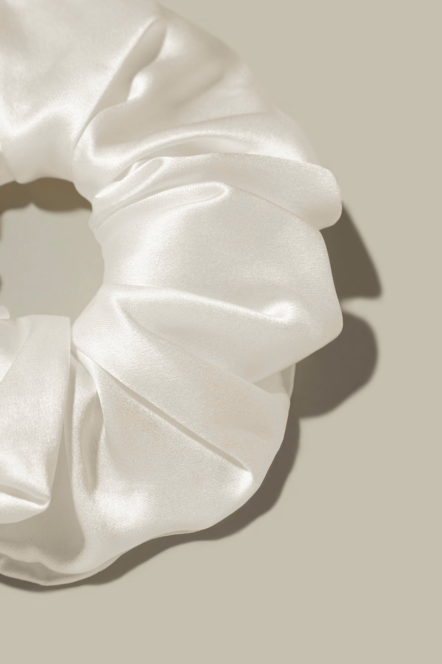 Zachte Zijden Grote Scrunchie
