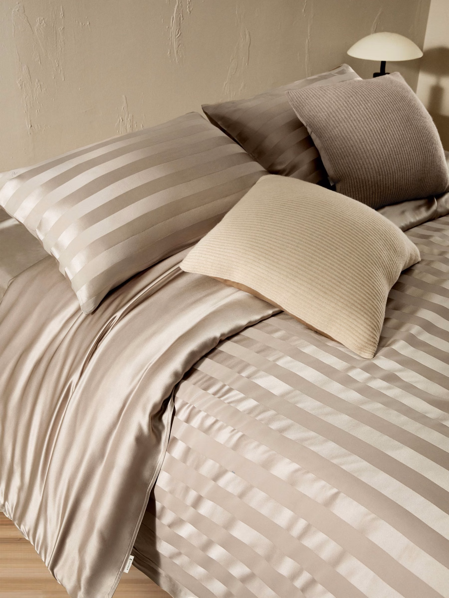 Reversible Cashmere and Silk Pillowcase