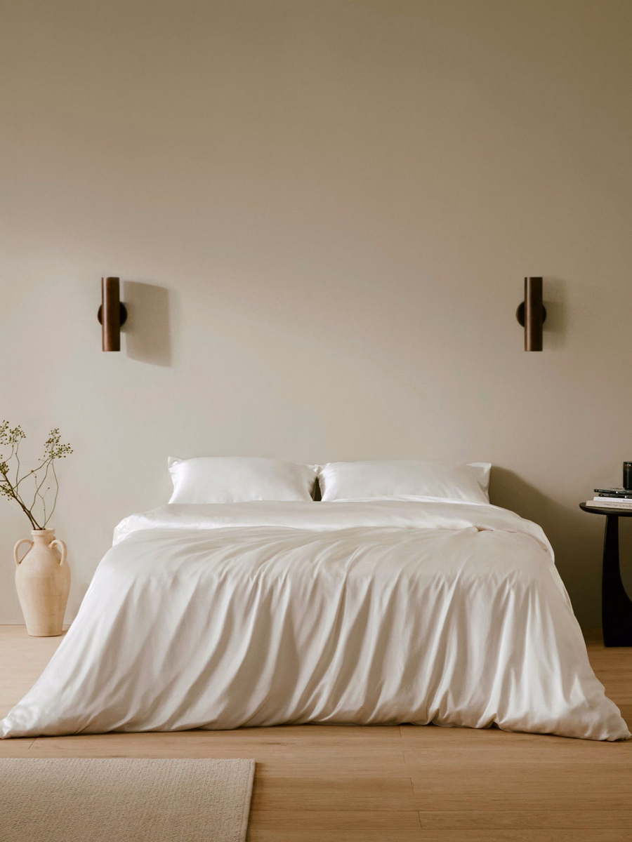 22 Momme Naadloze Zijde Bedset