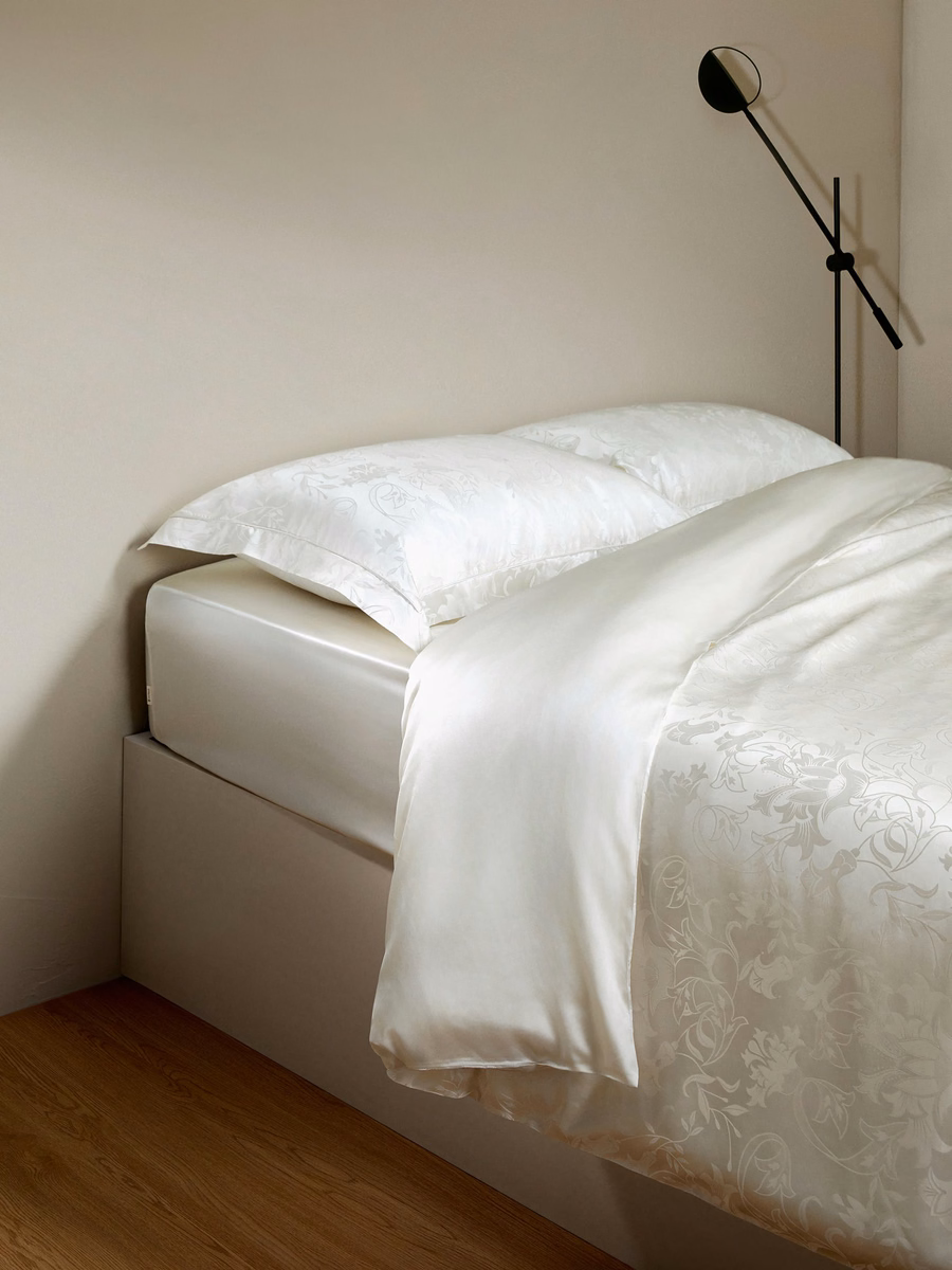 Zijden Bedding Set met Lelie Jacquard