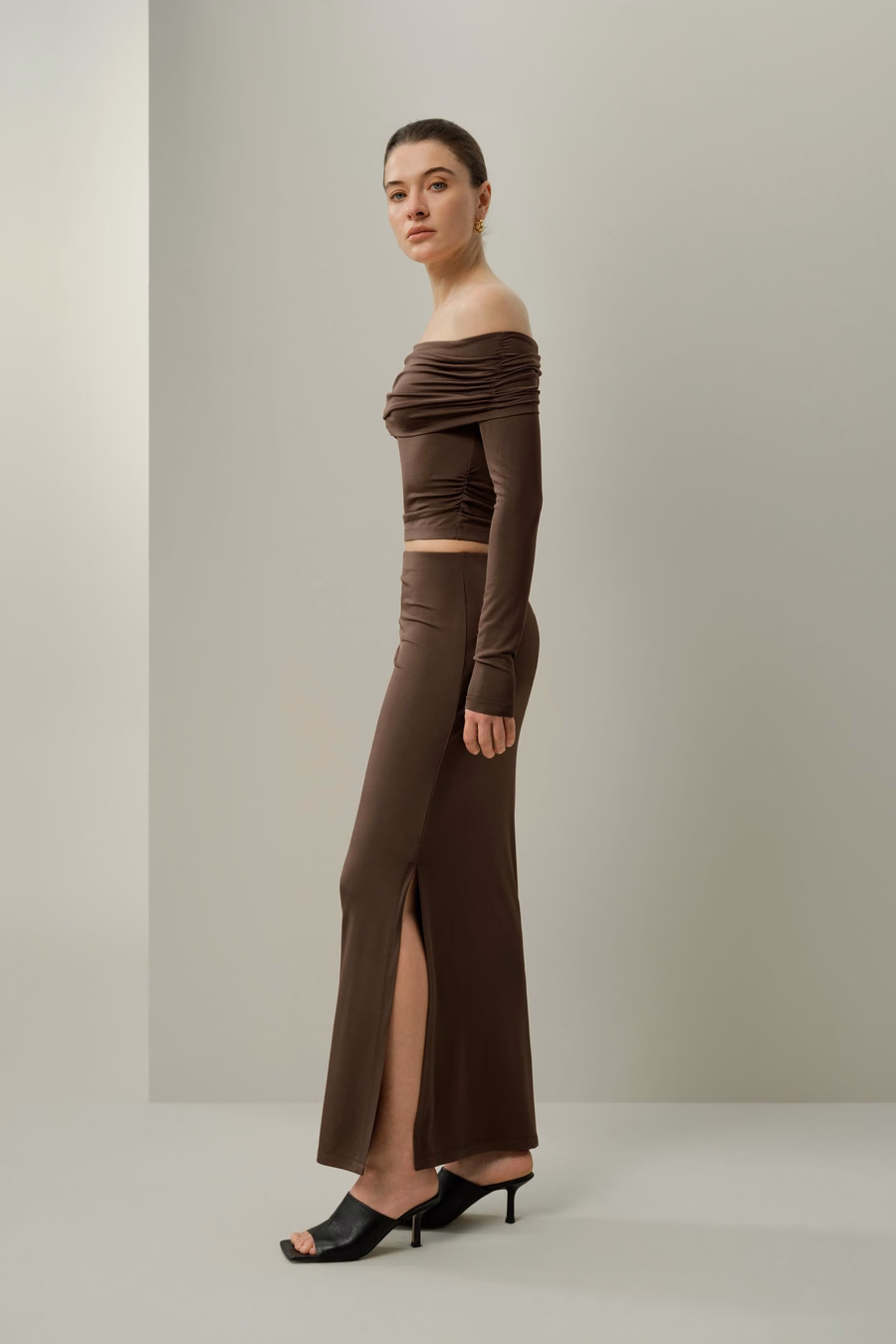 Silk Breeze Jersey Off-Shoulder Lange Mouwen Top