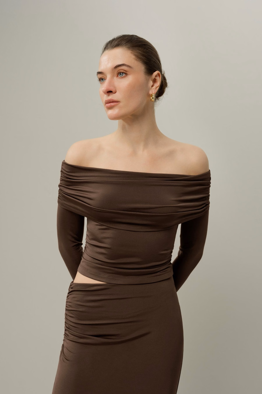 Silk Breeze Jersey Off-Shoulder Lange Mouwen Top