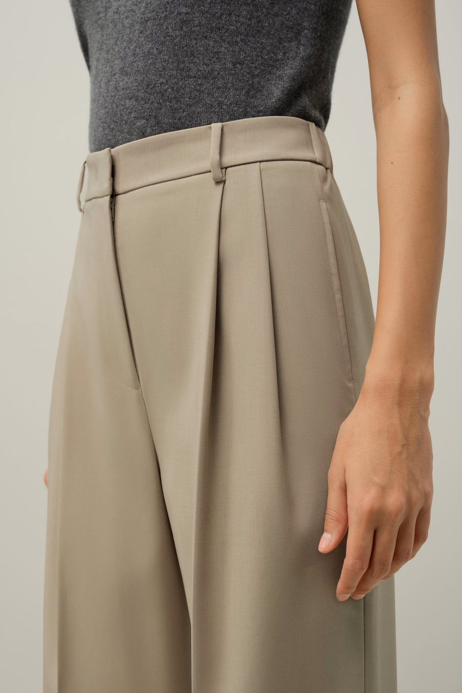 Silk-Wool Straight-Leg Versatil Pants