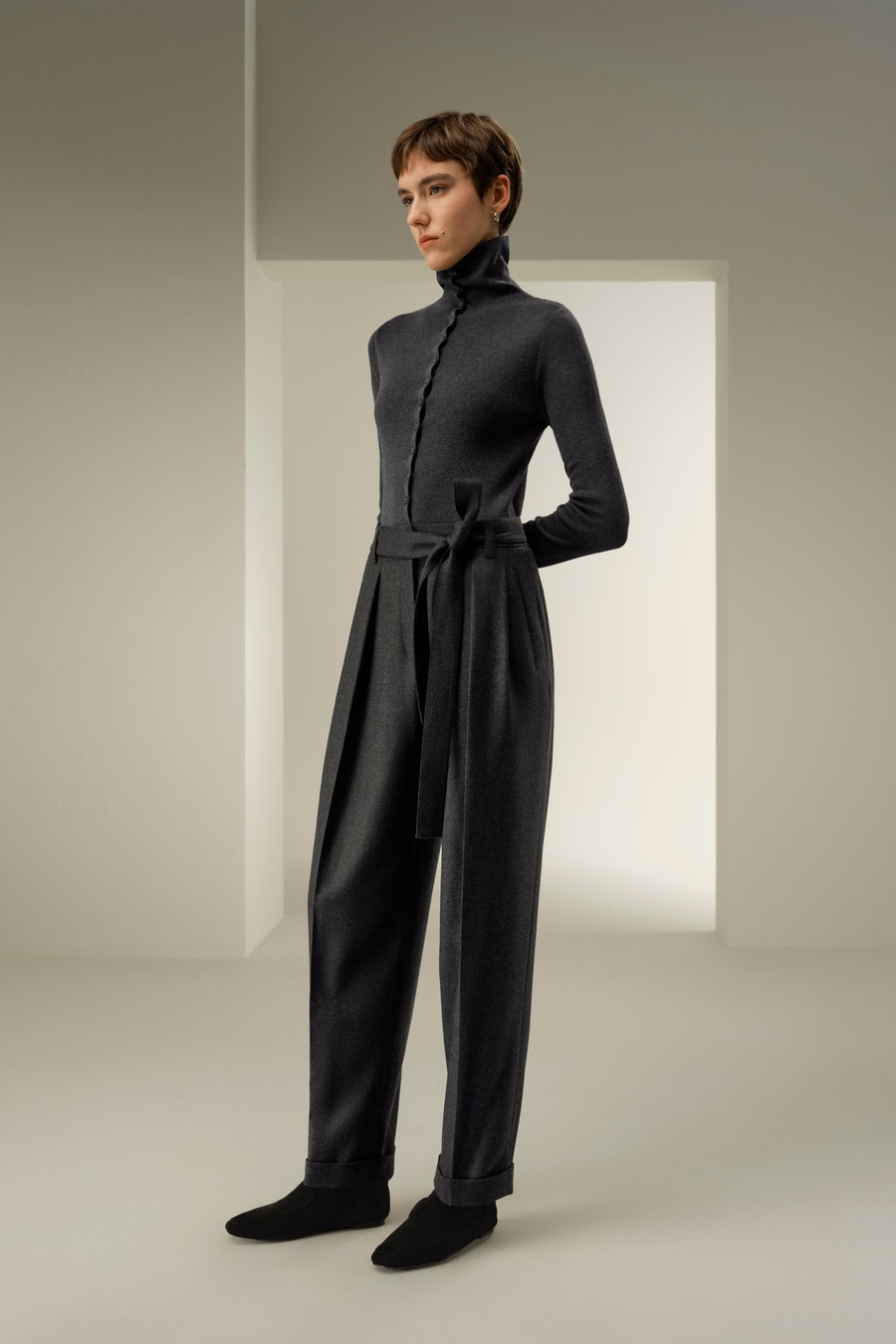 Voorpantalon met plooien van zijde-wol