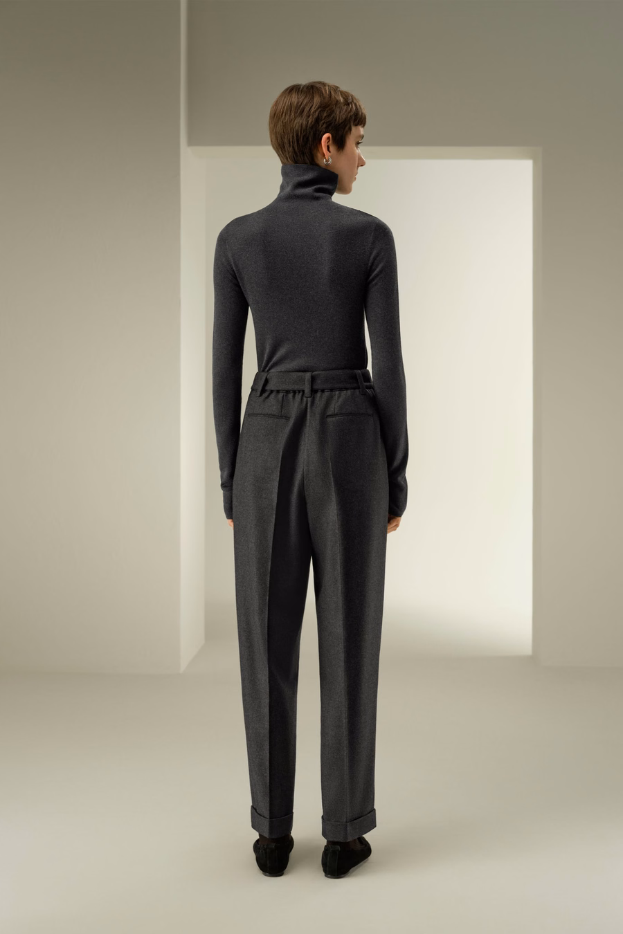 Voorpantalon met plooien van zijde-wol