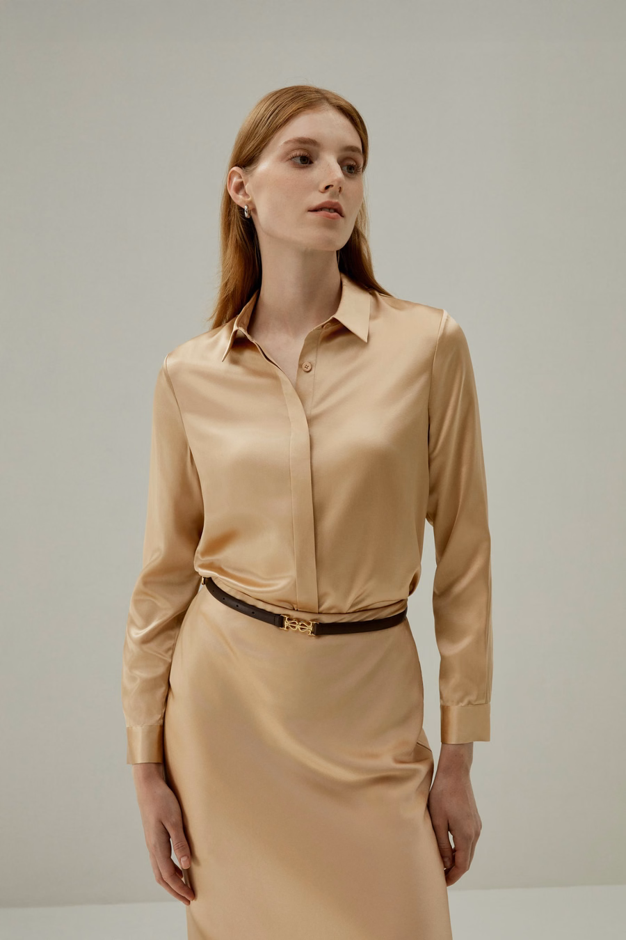 Basis Verborgen Knoplijst Zijde Shirt