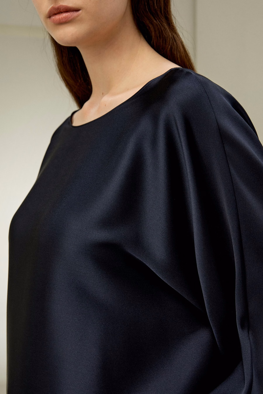 Zijden Charmeuse Crewneck Blouse