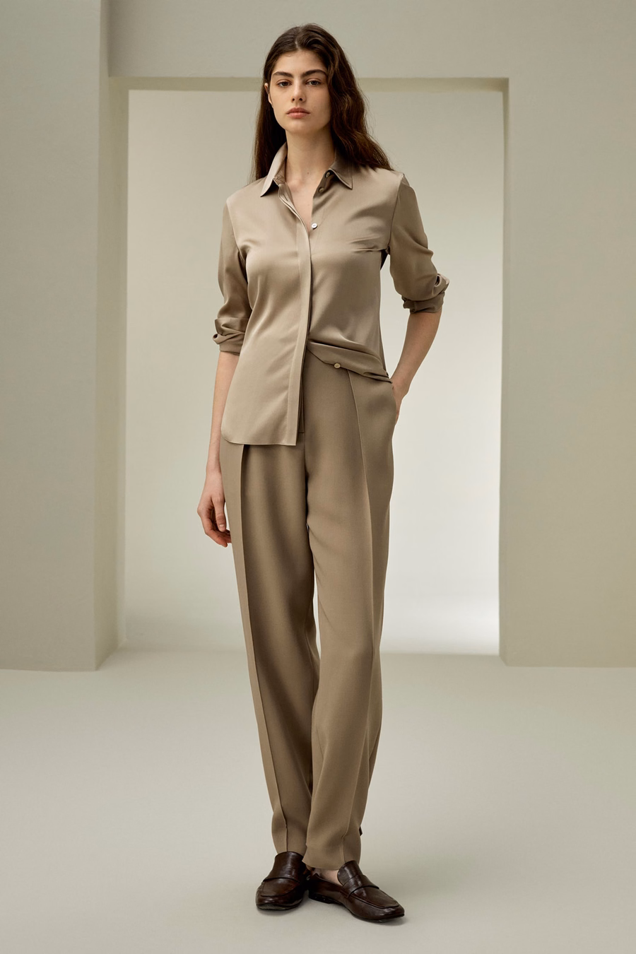 Elegante Silhouet Zijde Shirt
