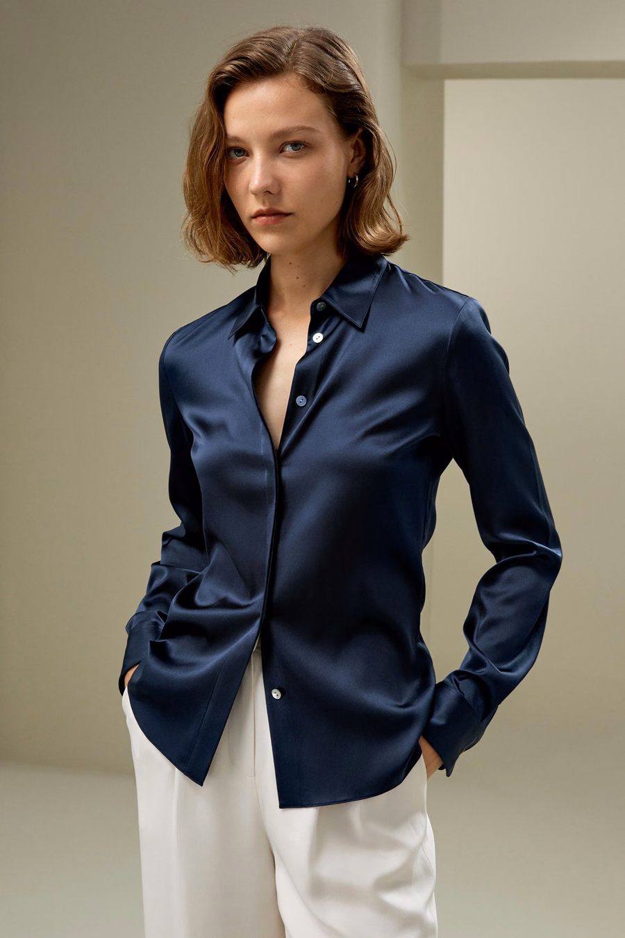 Elegante Silhouet Zijde Shirt