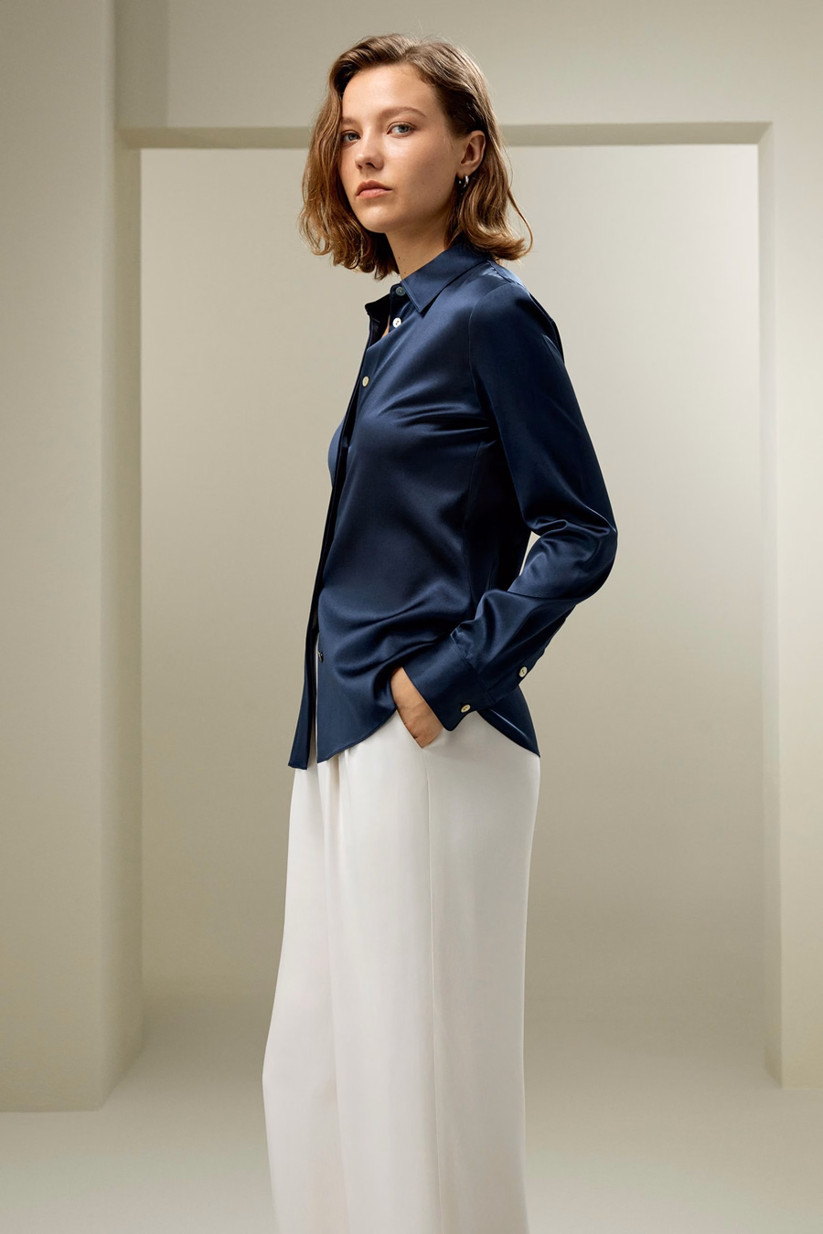 Elegante Silhouet Zijde Shirt