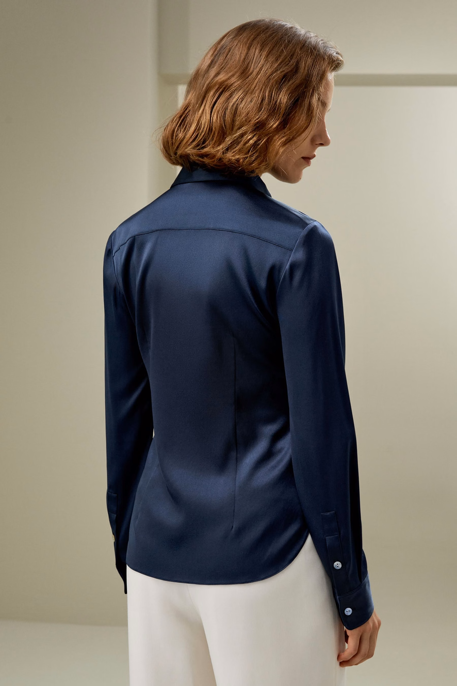 Elegante Silhouet Zijde Shirt