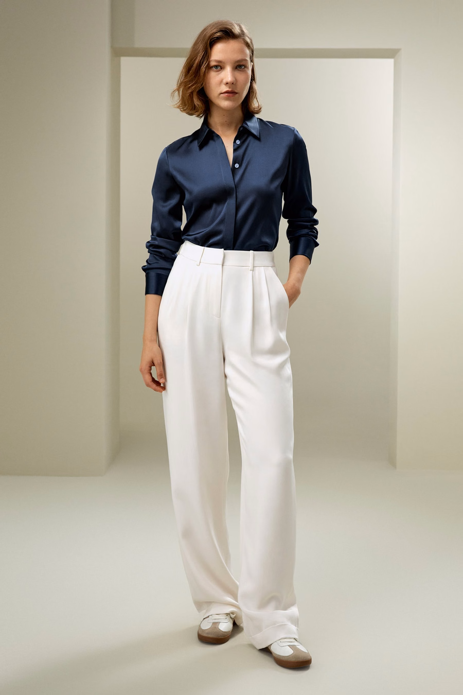 Elegante Silhouet Zijde Shirt