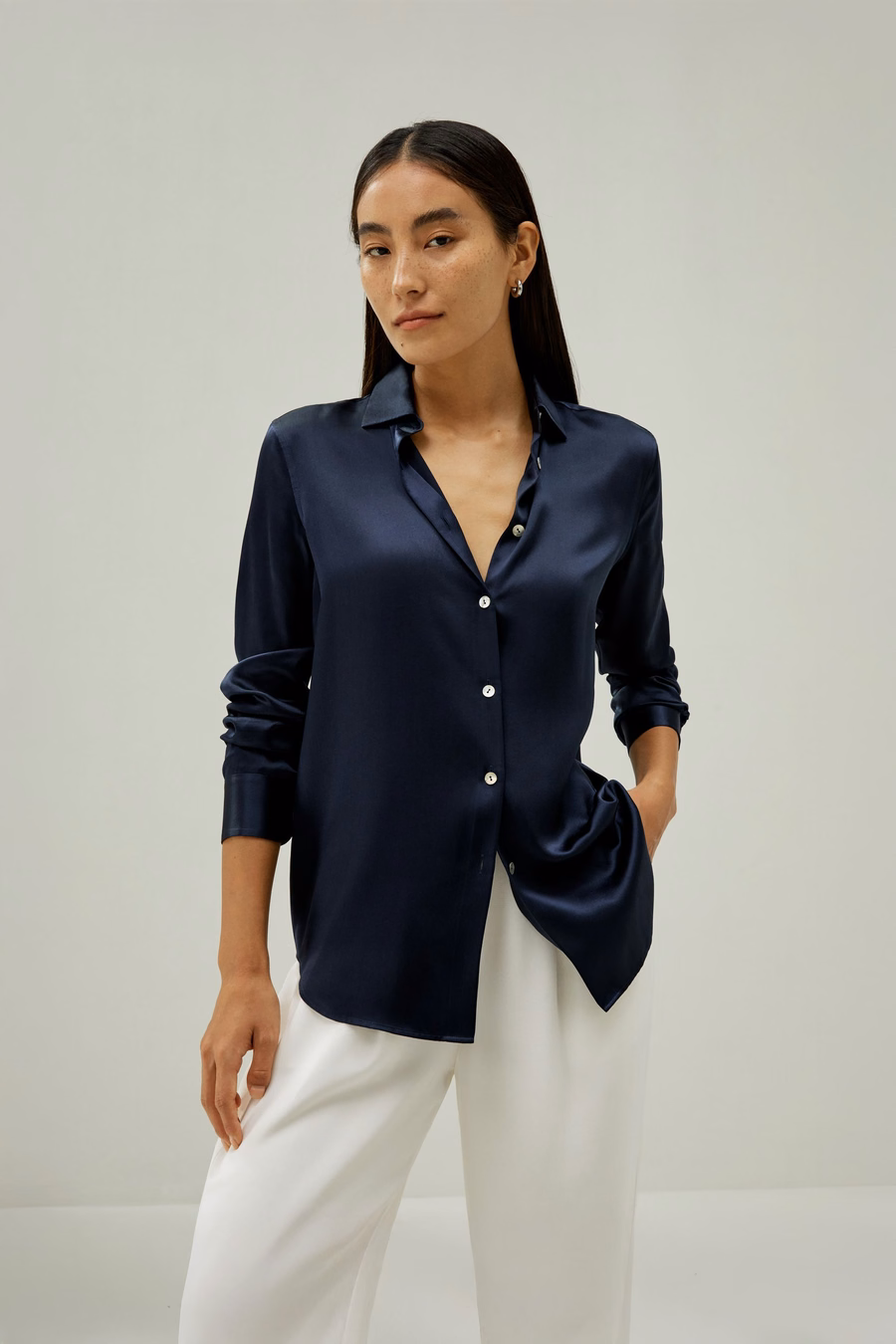 Elegante Knop-Up Zijde Shirt
