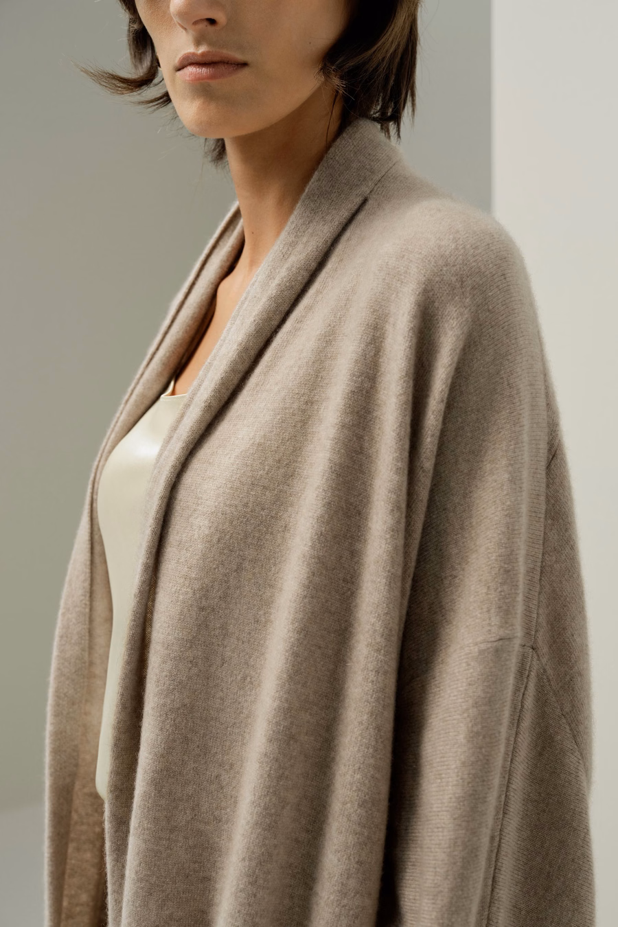 Kalf-lange cashmere cardigan