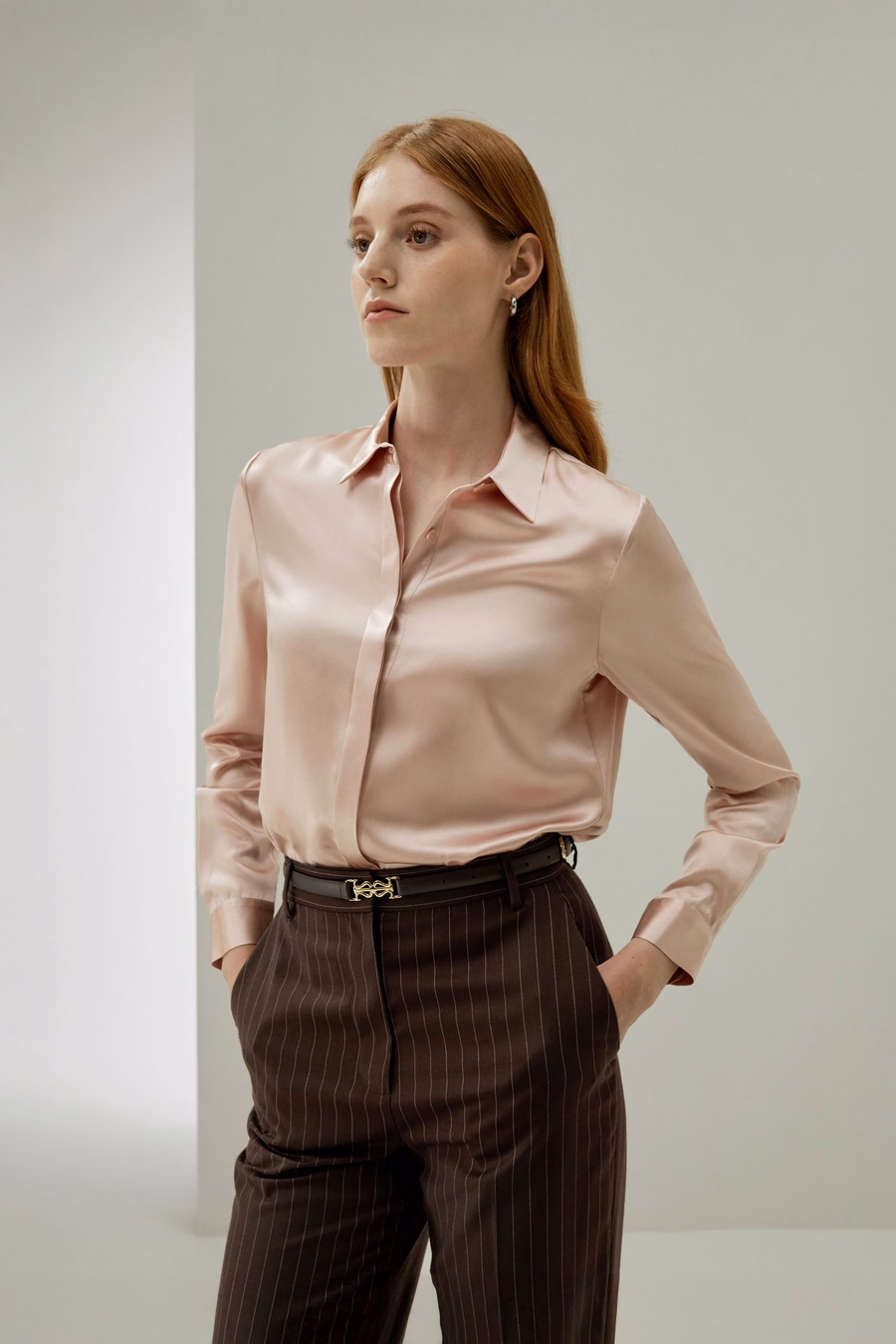 Basis Verborgen Knoplijst Zijde Shirt