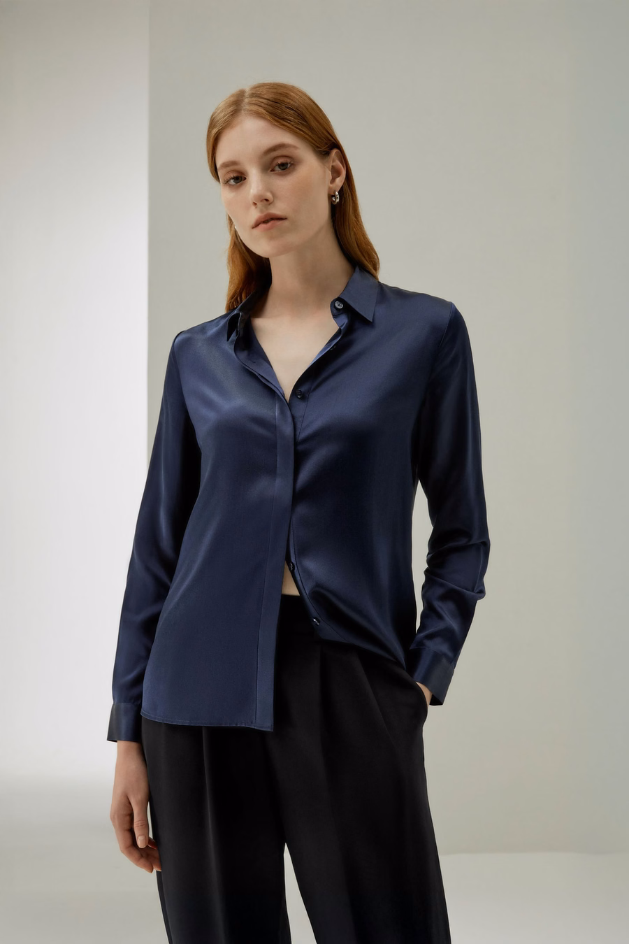 Basis Verborgen Knoplijst Zijde Shirt