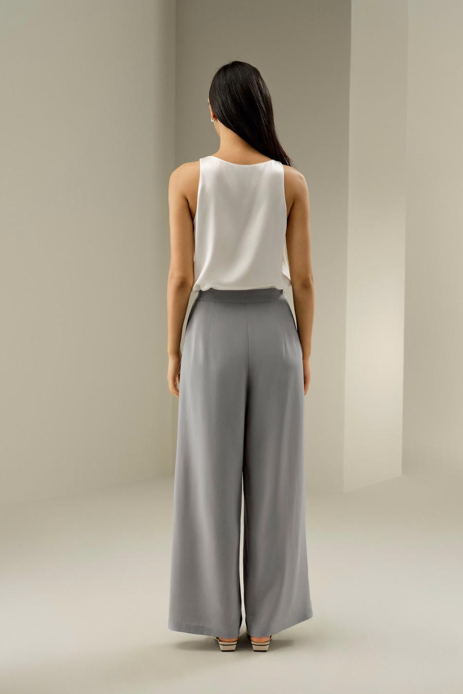 Smooth Silk Wide Leg Cropped Pants
