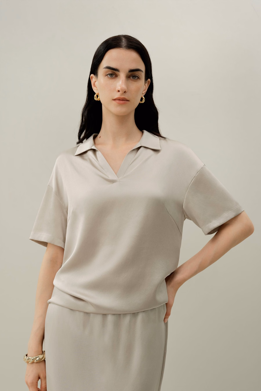 Wasbare zijde charmeuse polo top