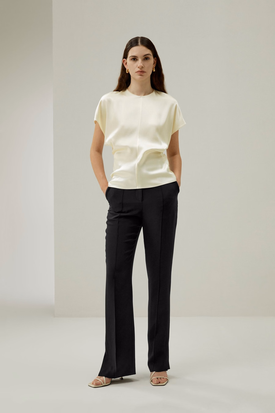 Korte Batwing Mouw Zijde Contour Top