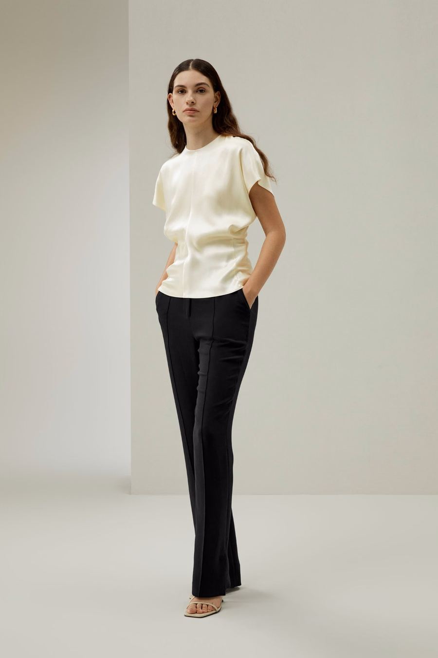 Korte Batwing Mouw Zijde Contour Top