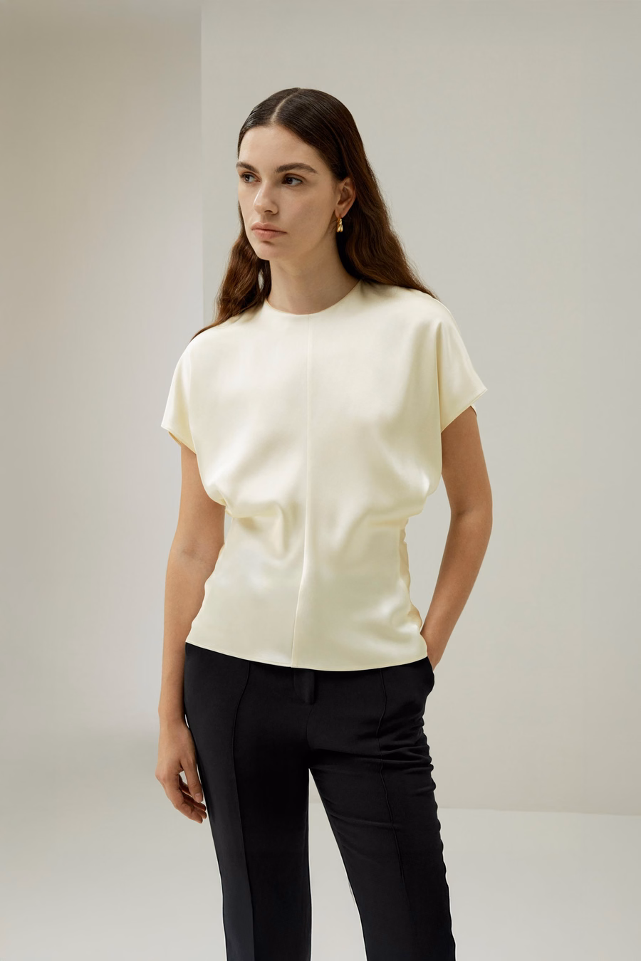 Korte Batwing Mouw Zijde Contour Top