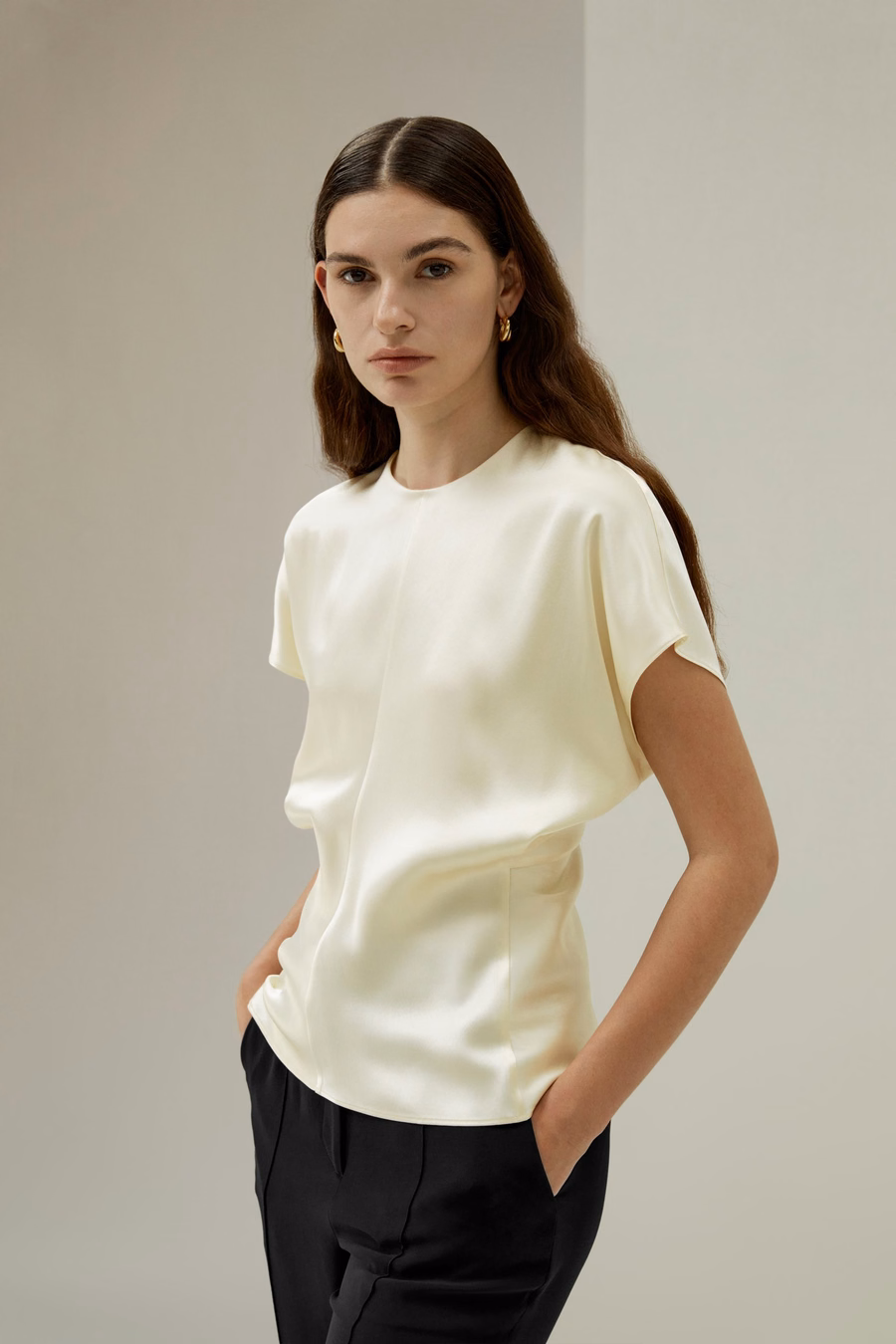 Korte Batwing Mouw Zijde Contour Top