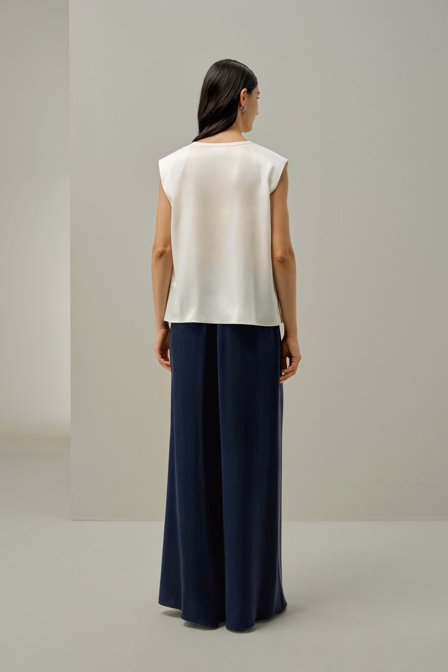 Silk Suede Mouwloze V-hals Top