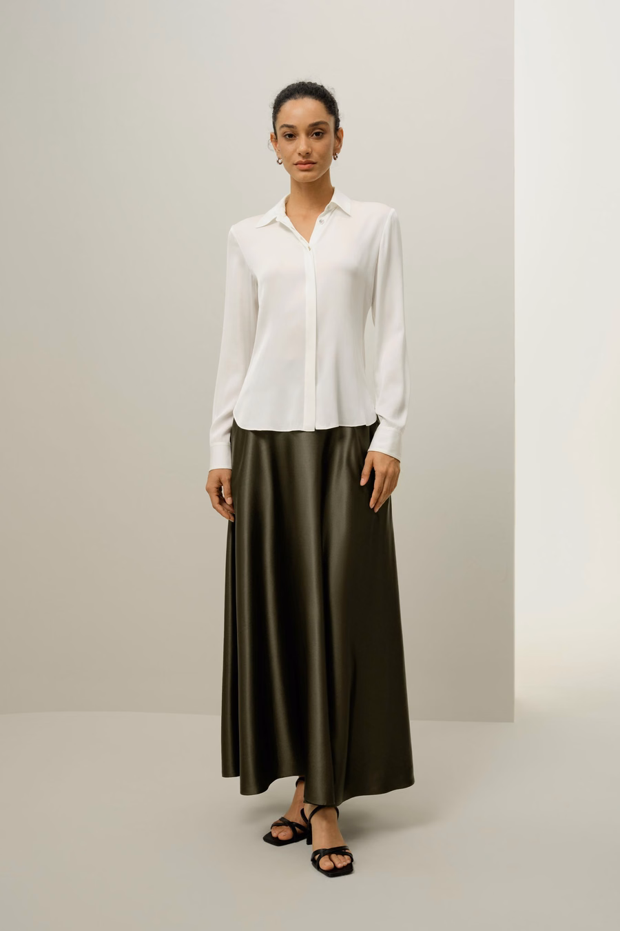 Elegante Silhouet Zijde Shirt