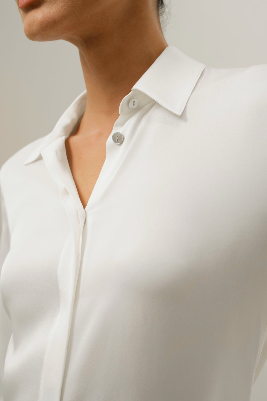 Elegante Silhouet Zijde Shirt