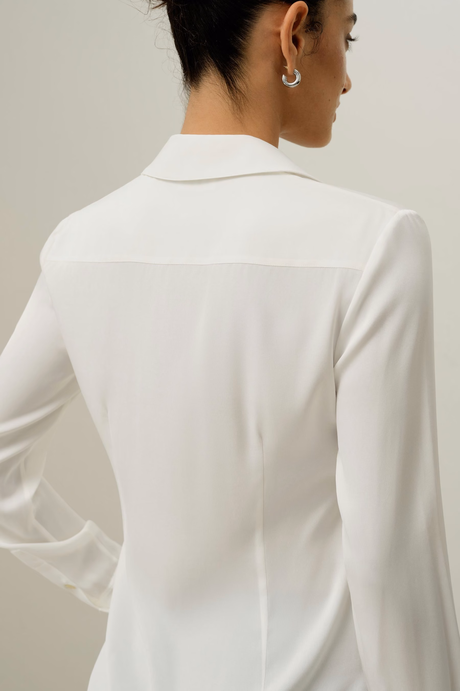 Elegante Silhouet Zijde Shirt