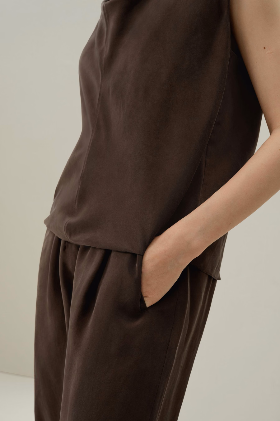 Silk Habotai mouwloze top