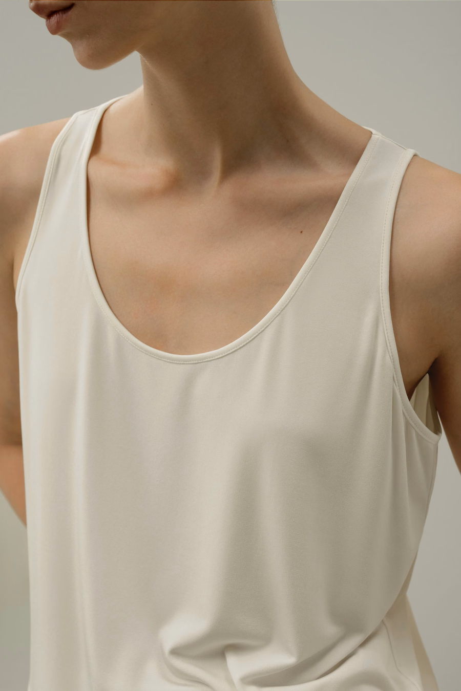 Silk Breeze Jersey Scoop Tanktop