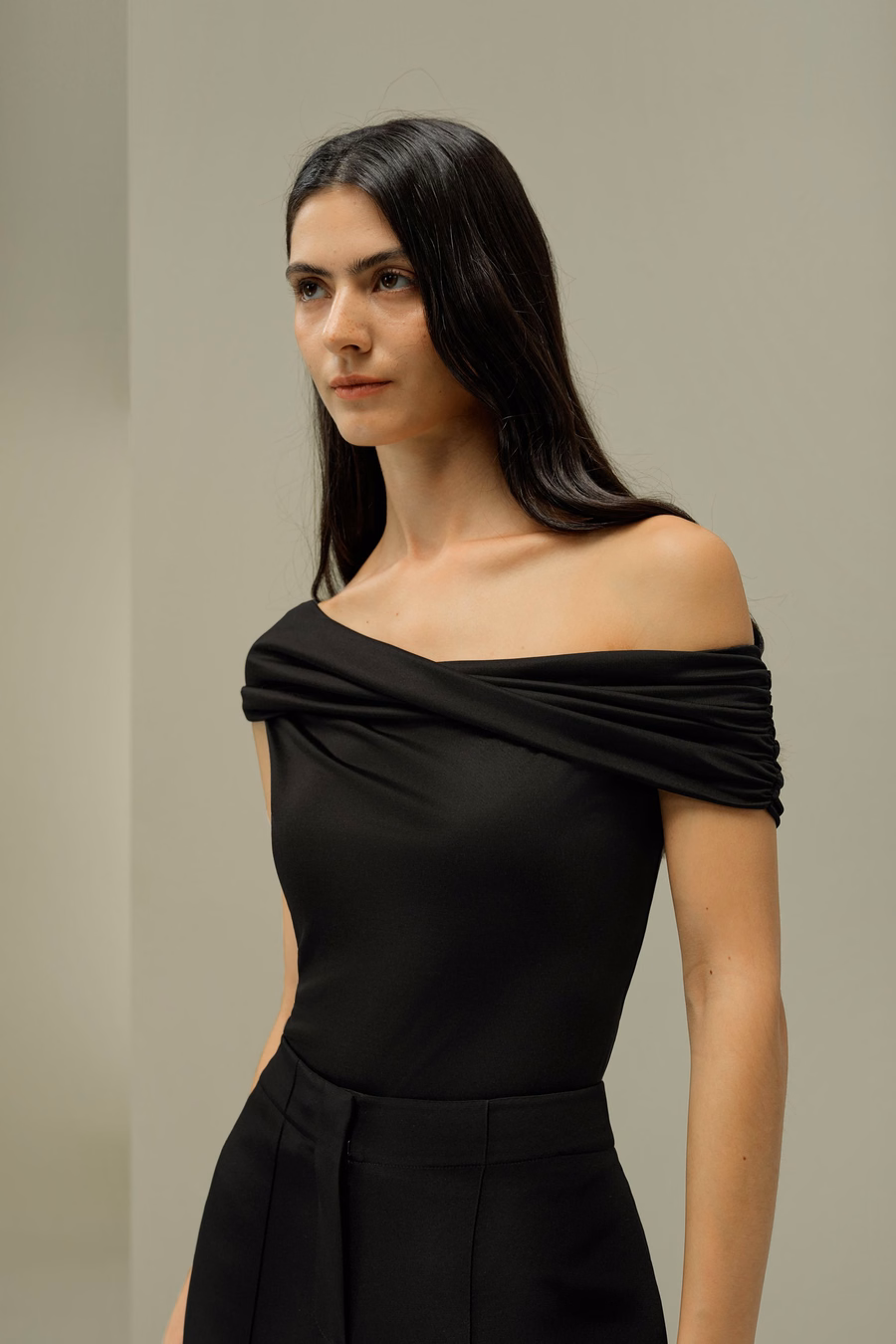 Silk Jersey Off-Shoulder Slim Top