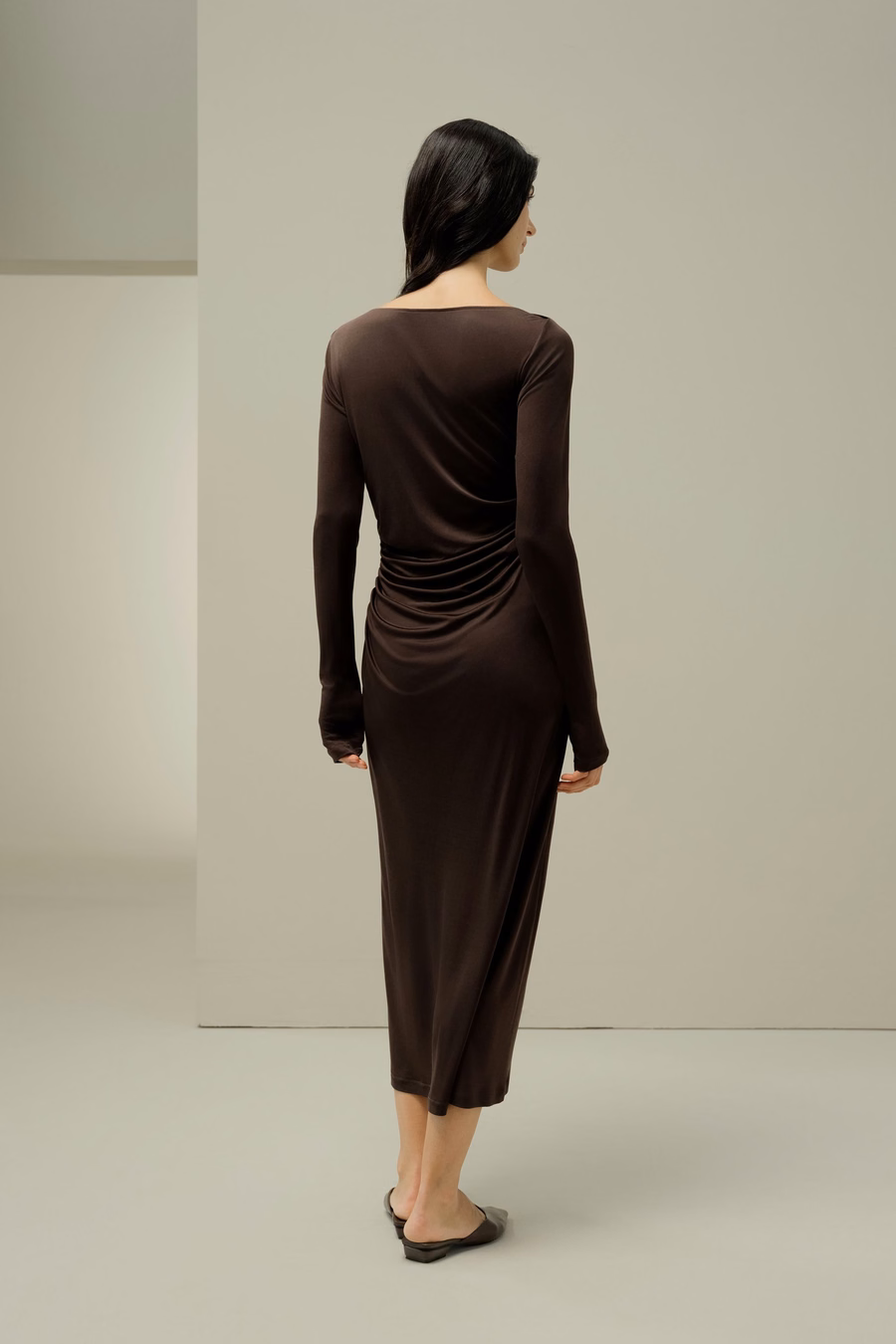 Elegante Zijden Jersey Geplooide Midi Jurk
