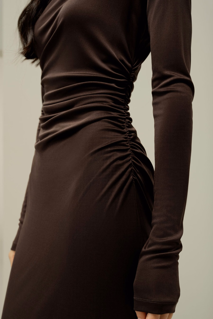 Elegante Zijden Jersey Geplooide Midi Jurk