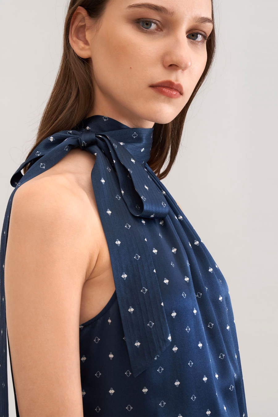 Halter Nek Zijde Pine Shirt