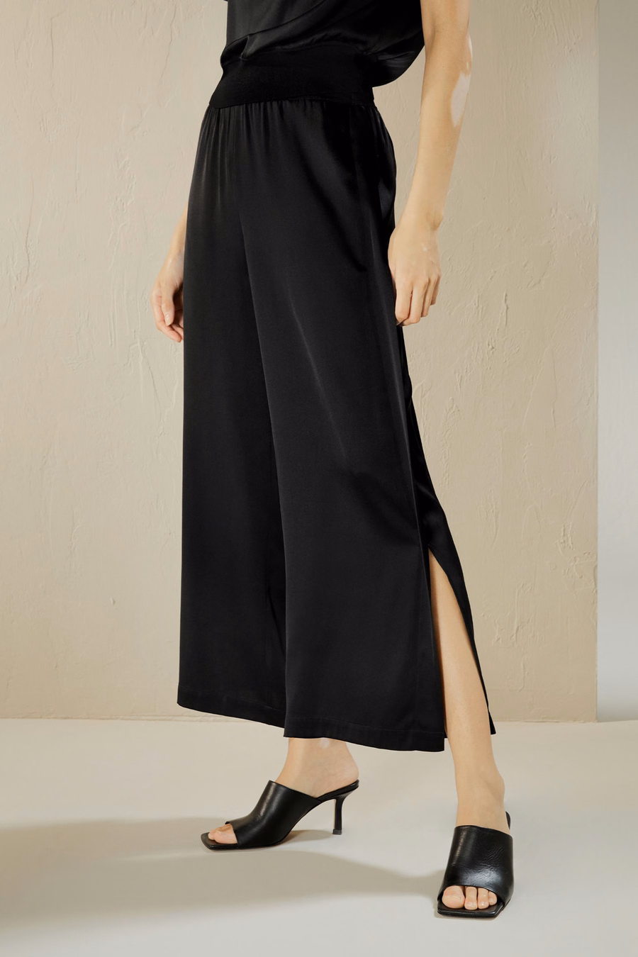 Wijde been cropped zijden broek
