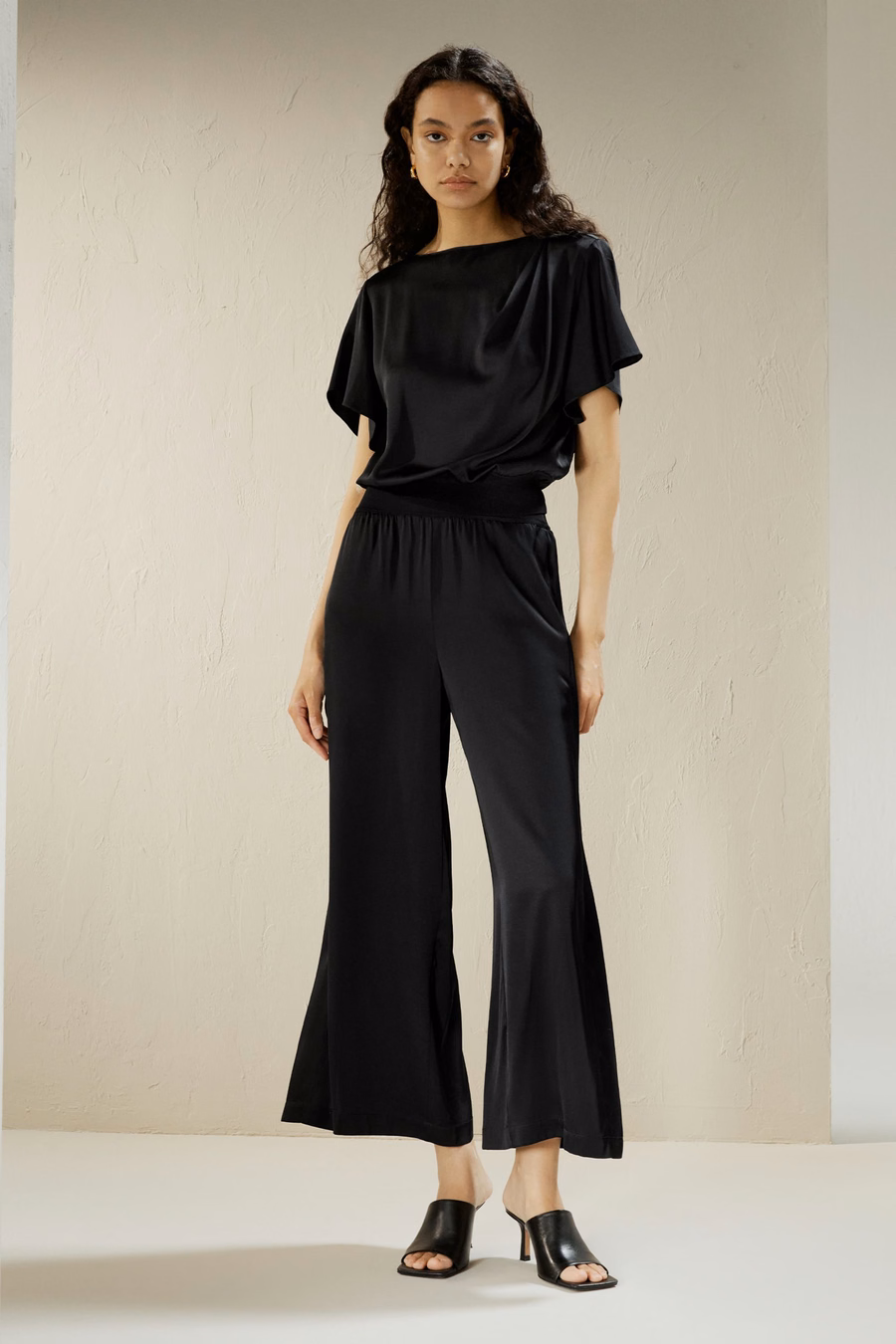 Wijde been cropped zijden broek