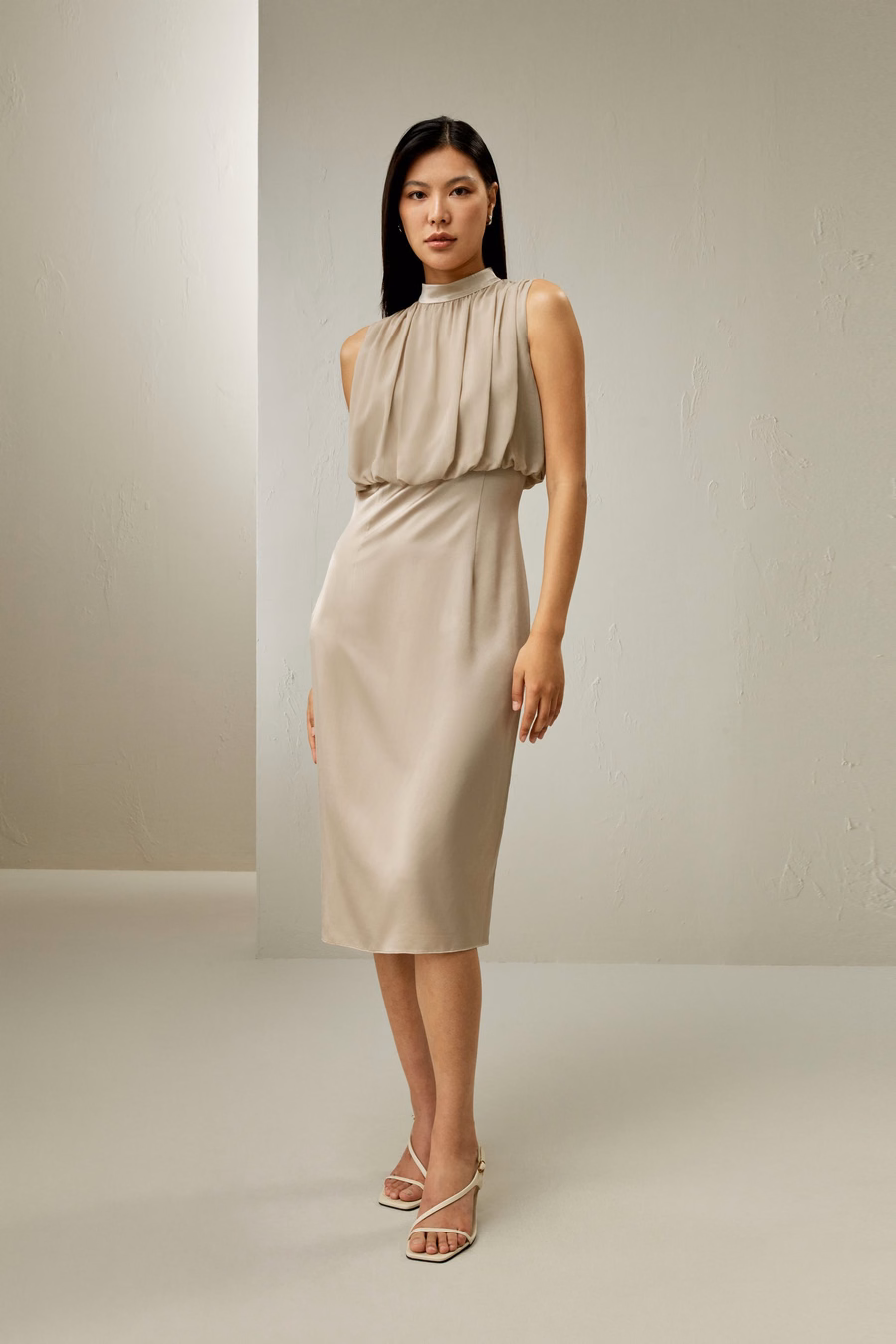 Pleated Sleeveless Midi Zijde Jurk