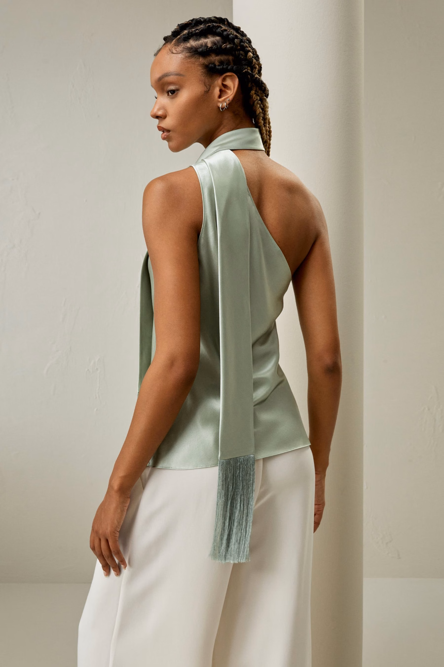 One-shoulder Top Met Troef Sjaal