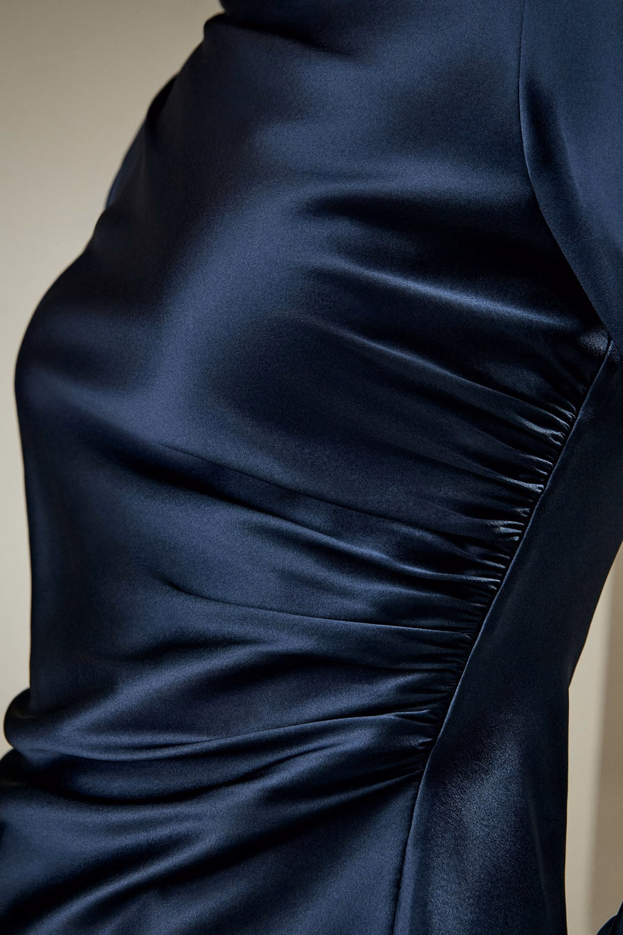 Schuin Golvende Zijde Blouse