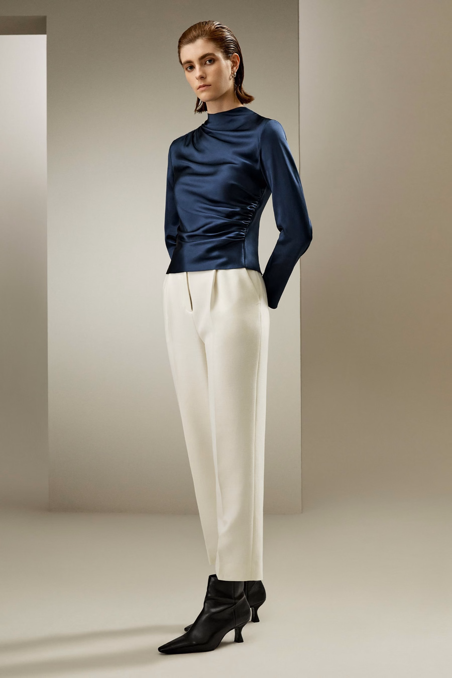 Schuin Golvende Zijde Blouse