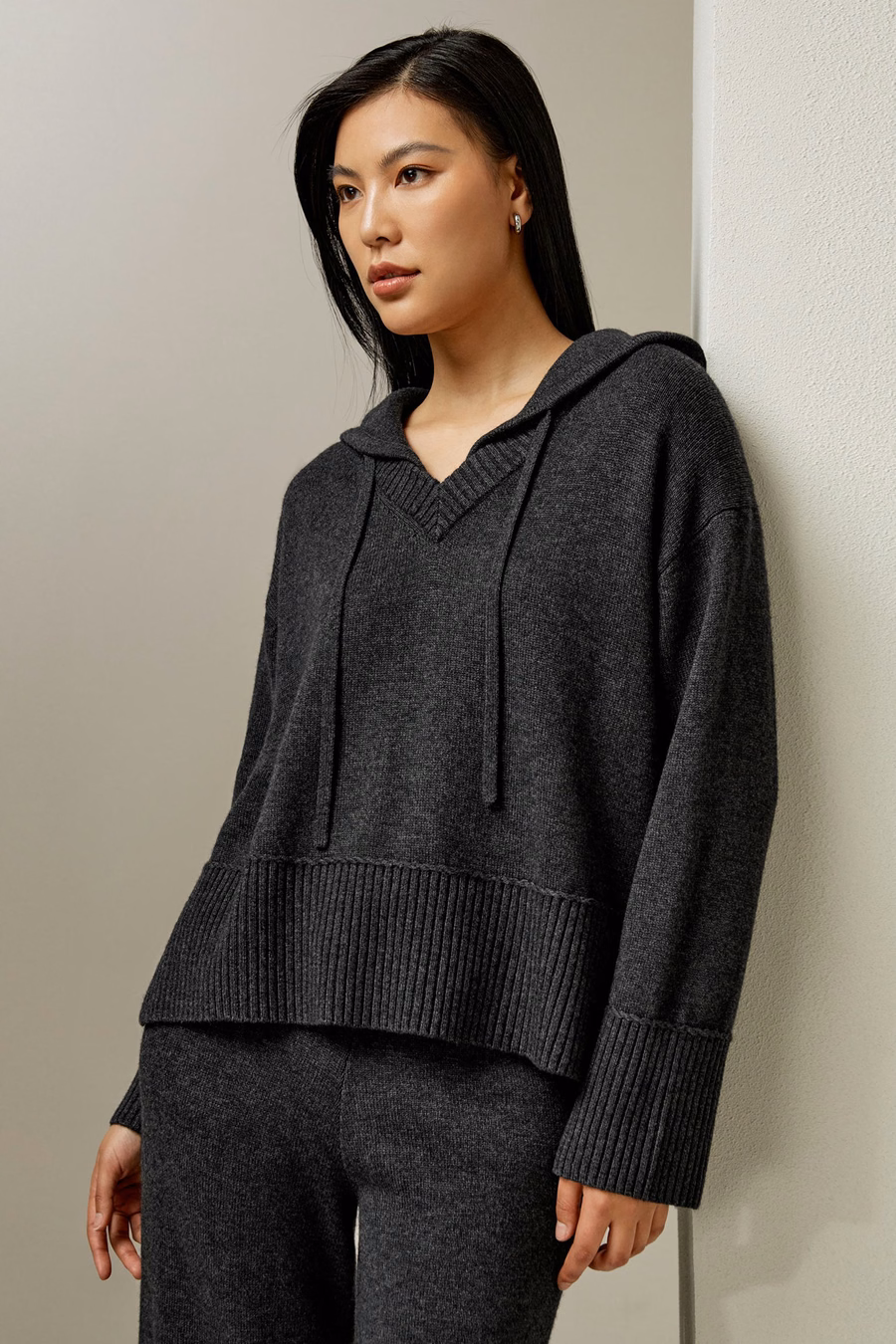 V-hals Wol-Kashmir Blend Hoodie