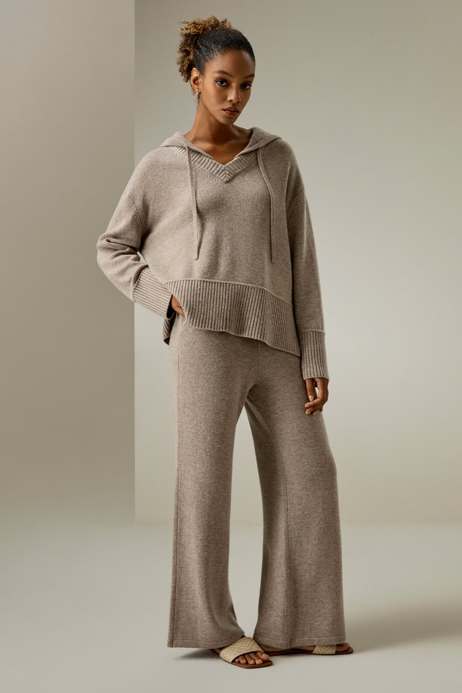 V-hals Wol-Kashmir Blend Hoodie