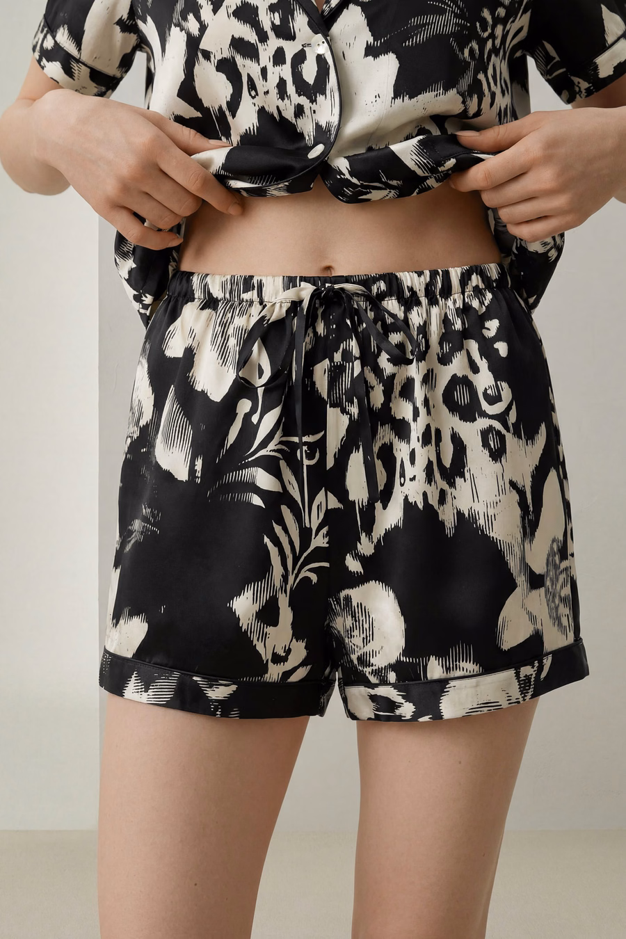 Vrouwen Zijde Print Pyjama Set