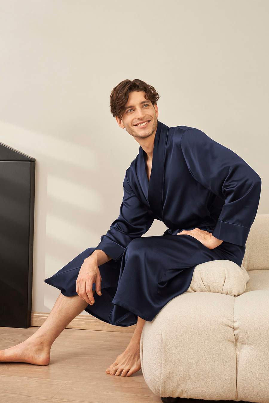 Reverskraag Lange Zijde Robe
