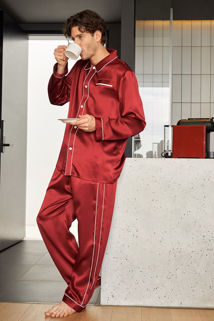 Unieke Zijde Pyjama Set met Dubbele Rij Afwerking