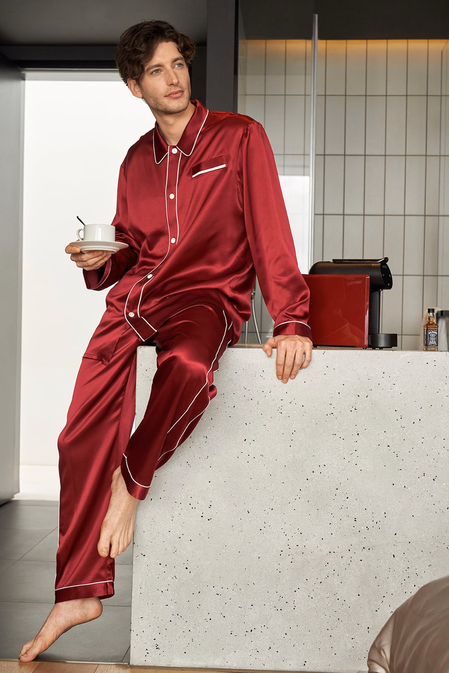 Unieke Zijde Pyjama Set met Dubbele Rij Afwerking