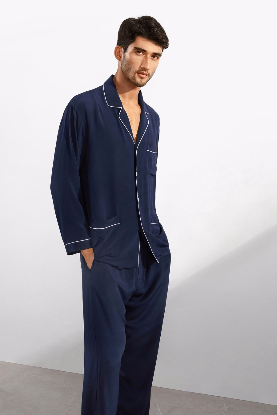 Seiden Pyjama Set mit Reverskragen